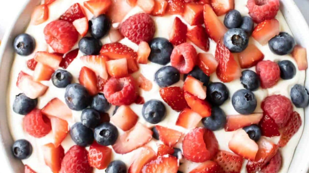 Berry Cheesecake Fruit Dip