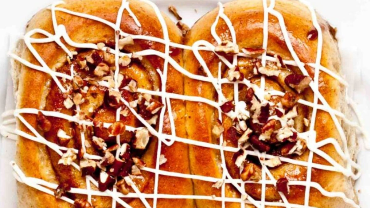 Cinnamon Rolls With Cream Cheese Frosting