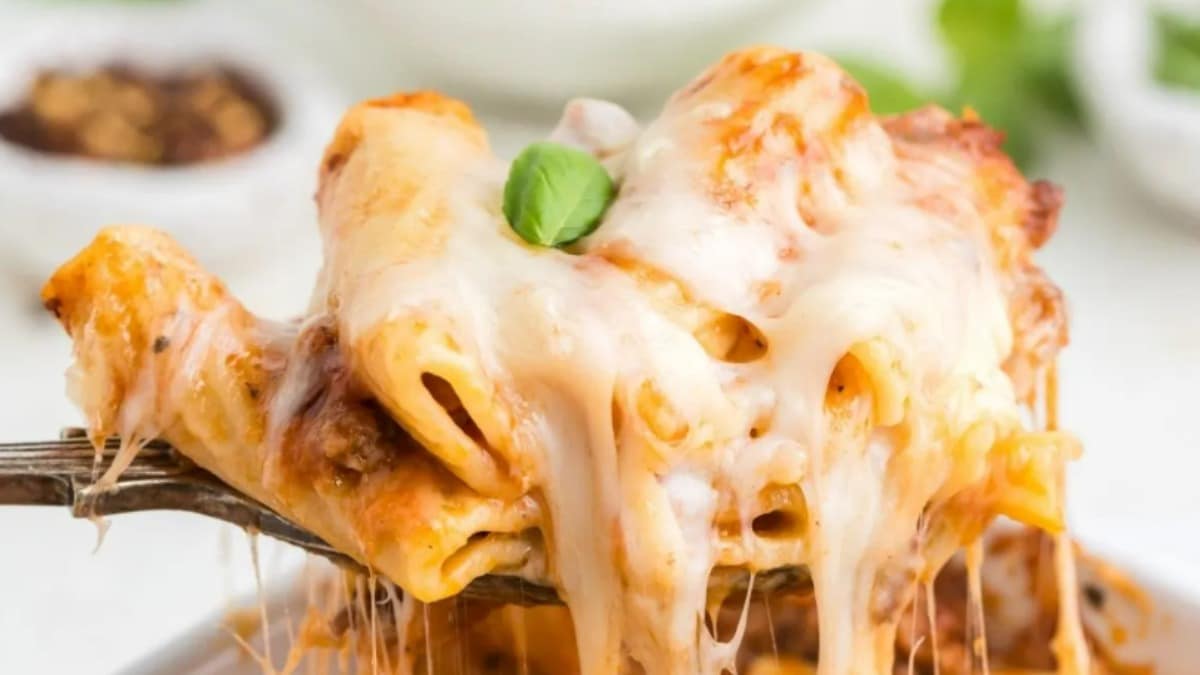 Easy Baked Rigatoni With Ground Beef