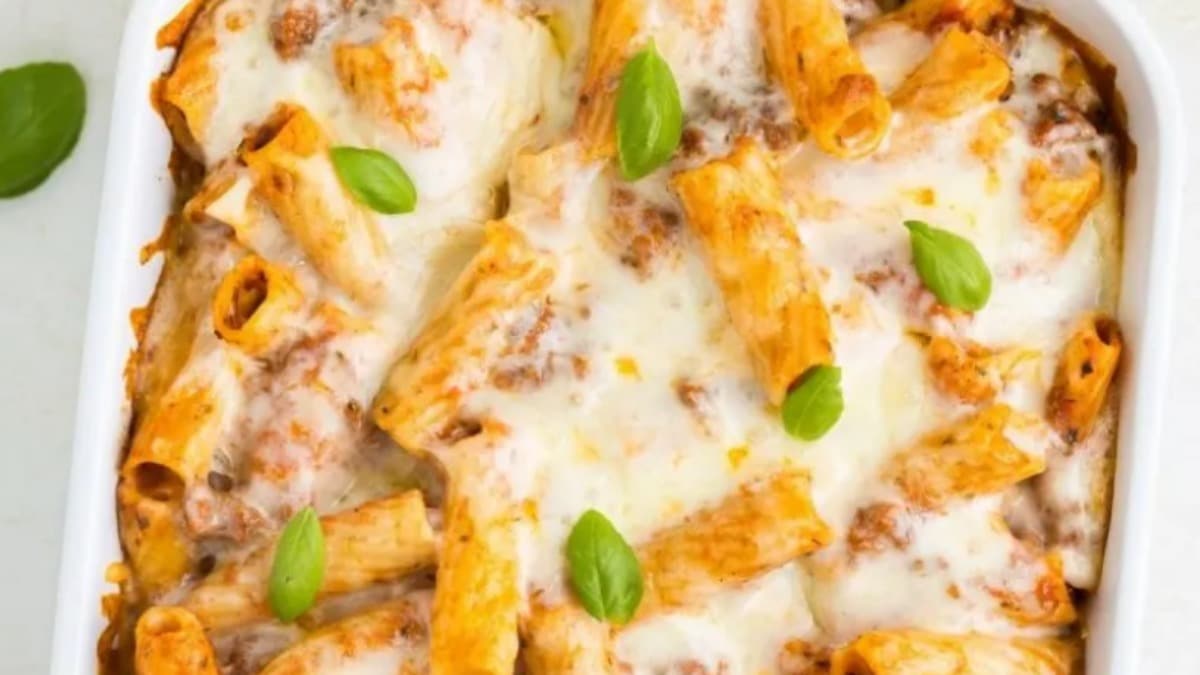 Easy Baked Rigatoni With Ground Beef