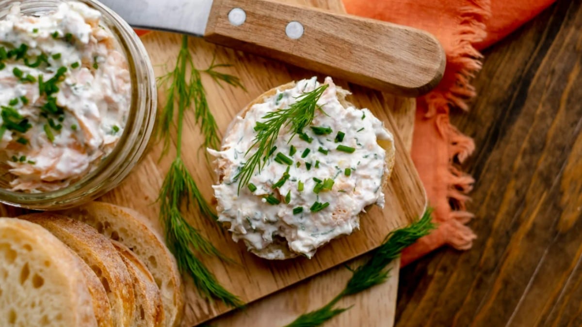 Easy Smoked Trout Dip