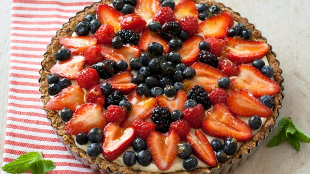 Red, White, and Blue Dessert: Grain-Free Berry Fruit Tart
