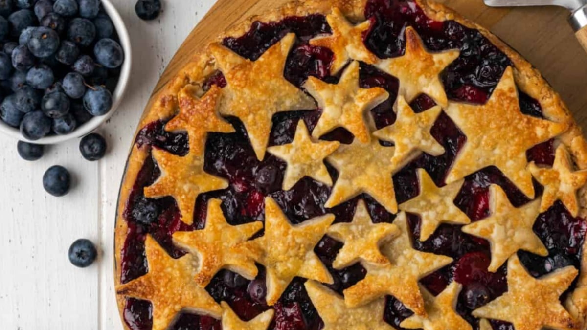 Strawberry Blueberry Pie