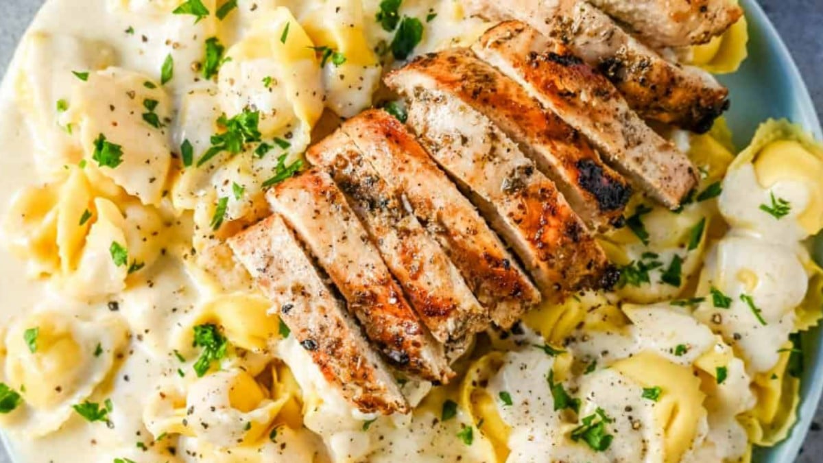 Tortellini Alfredo with Grilled Chicken