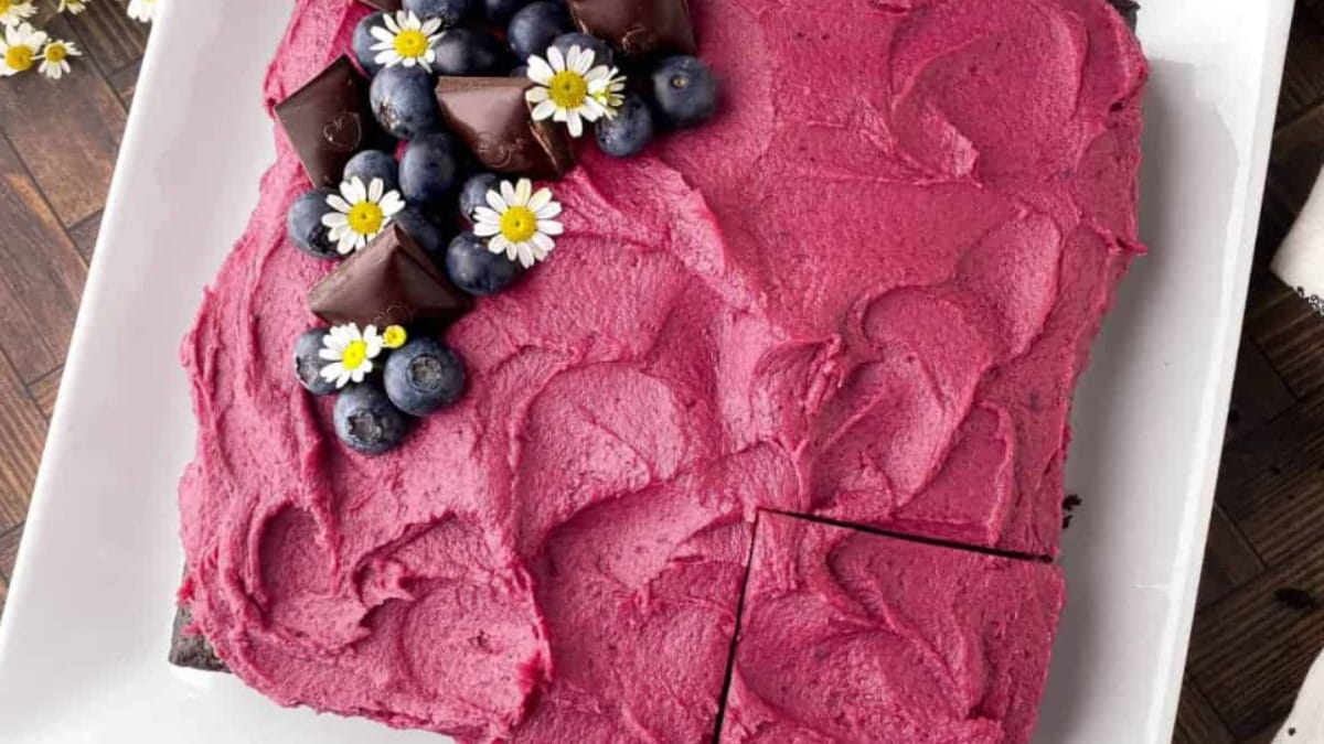Blueberry Chocolate Cake