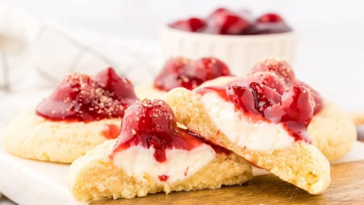 Cherry Cheesecake Cookies