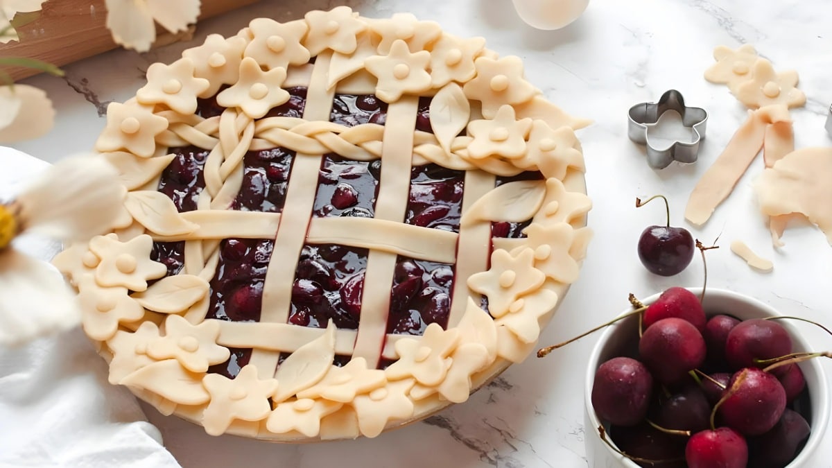Fresh Cherry Pie