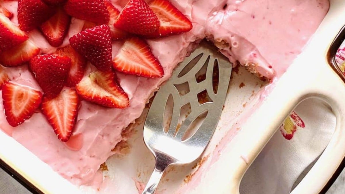 Vintage Strawberry Cake